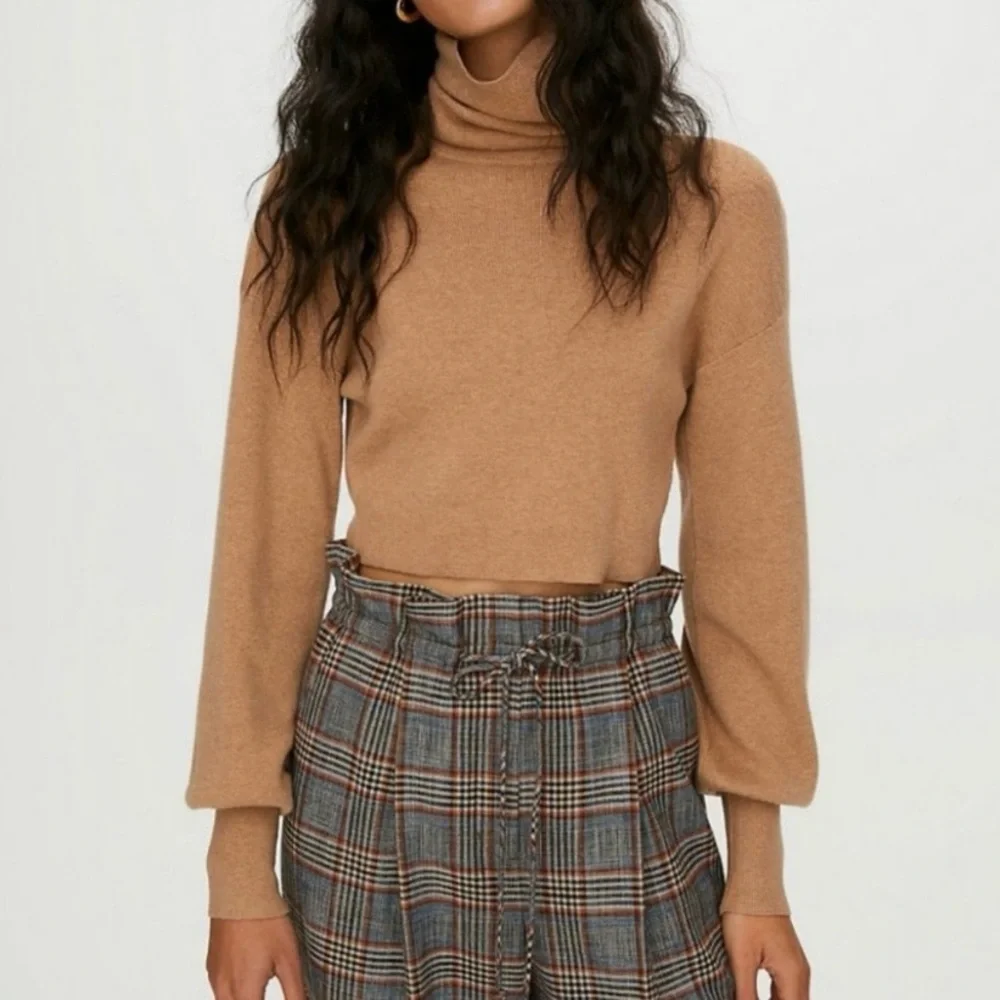Aritzia Wilfred Rebecca wool-blend turtleneck sweater. 🤎 - Picture 2 of 7